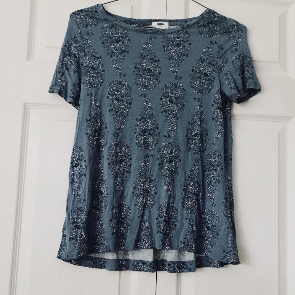 Old navy paisley shirt